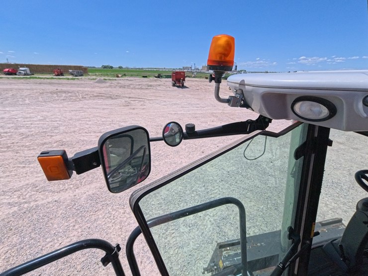 2012-massey-ferguson-9520-image-35