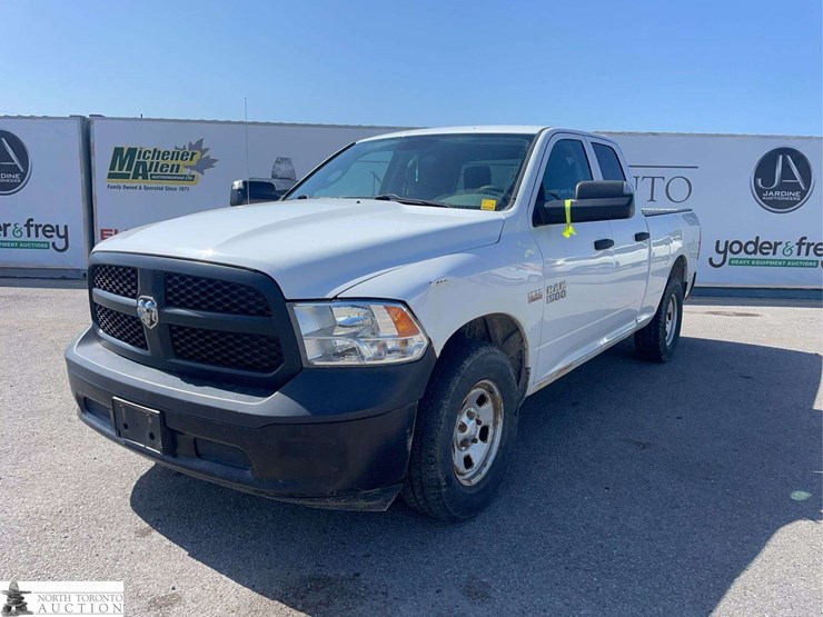 2015-dodge-1500-image-1