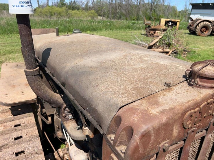 caterpillar-fifteen-image-10