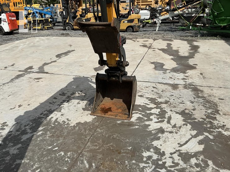 2023-jcb-48z-1-image-11
