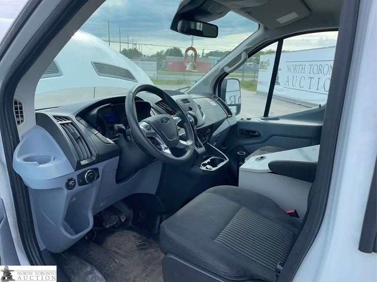 2019-ford-transit-image-11