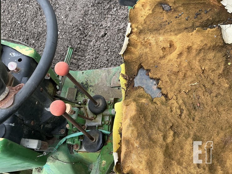 1984-john-deere-2150-image-10