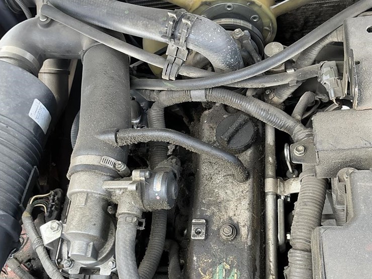 2012-toyota-8fgcu18-image-14