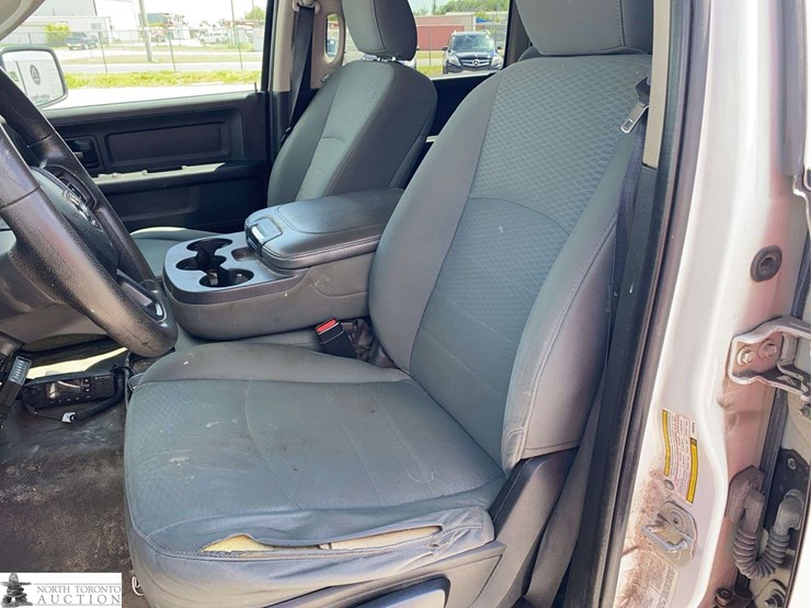 2014-dodge-1500-image-9