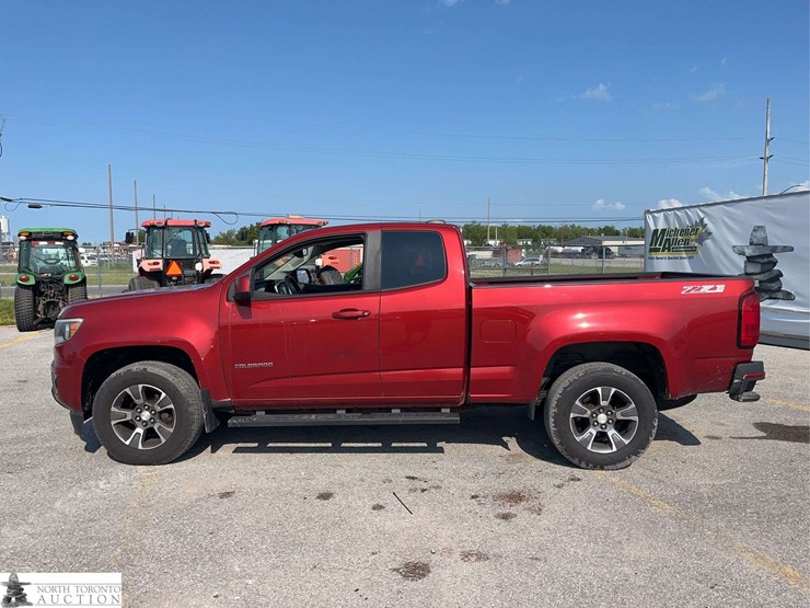 2015-chevrolet-colorado-image-8