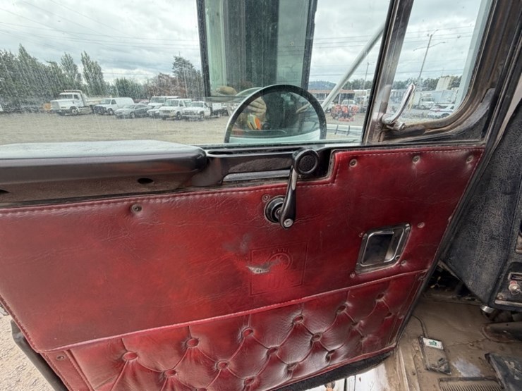 1991-kenworth-tri-axle-dump-truck-image-28