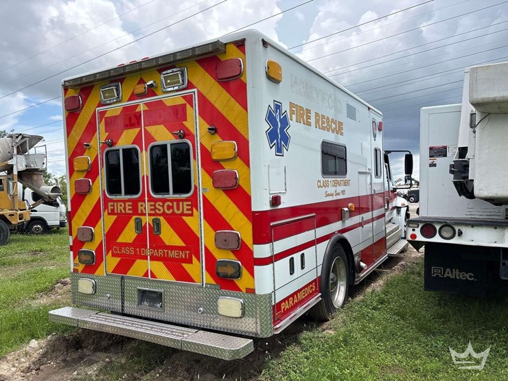 2013-international-durastar-4300-image-3