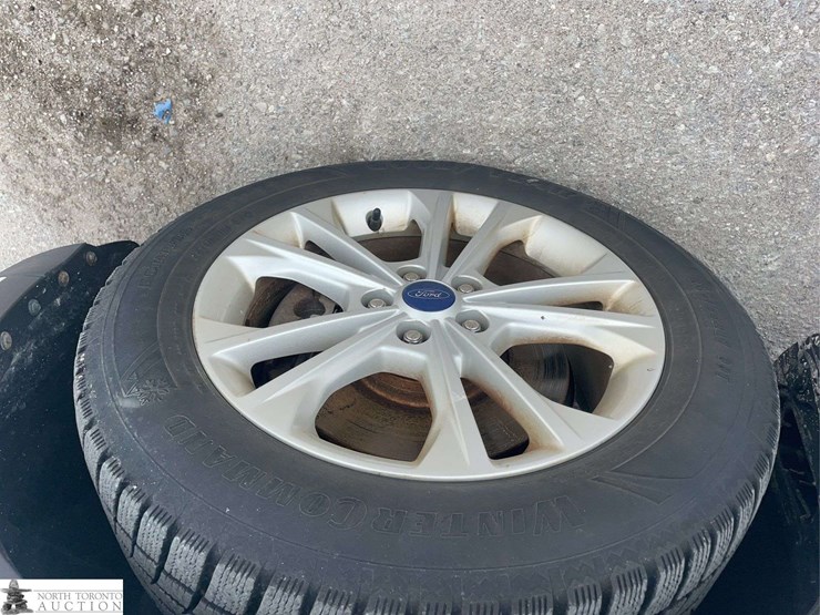 2017-ford-escape-image-21