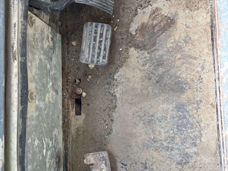 2019-takeuchi-tl10v2-image-27