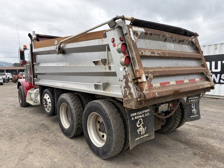 2014-peterbilt-367-image-6