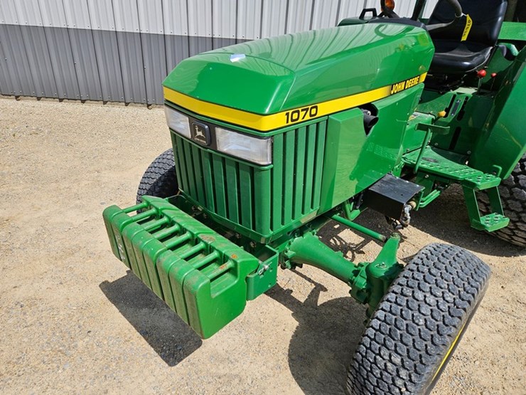 john-deere-1070-image-9