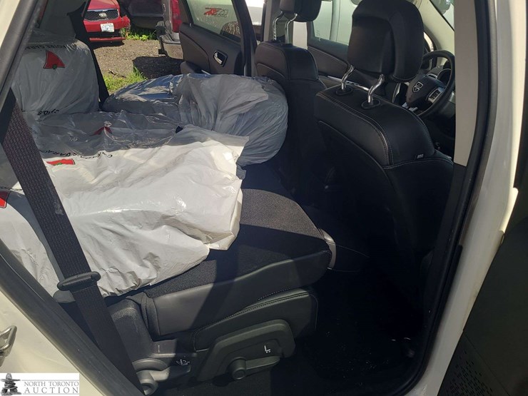 2014-dodge-journey-image-14