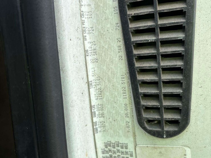 2007-sterling-l7500-image-8