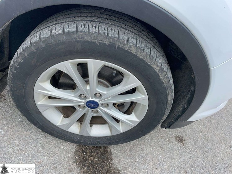 2017-ford-escape-image-21