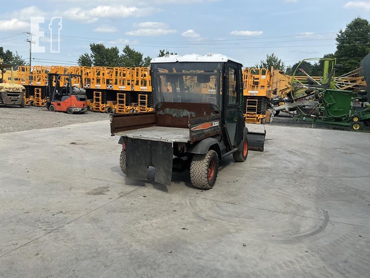 2007-bobcat-2300-image-4