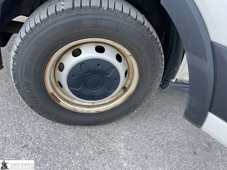 2019-ford-transit-image-23