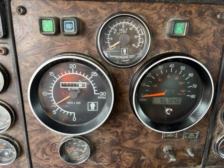 1991-kenworth-tri-axle-dump-truck-image-29