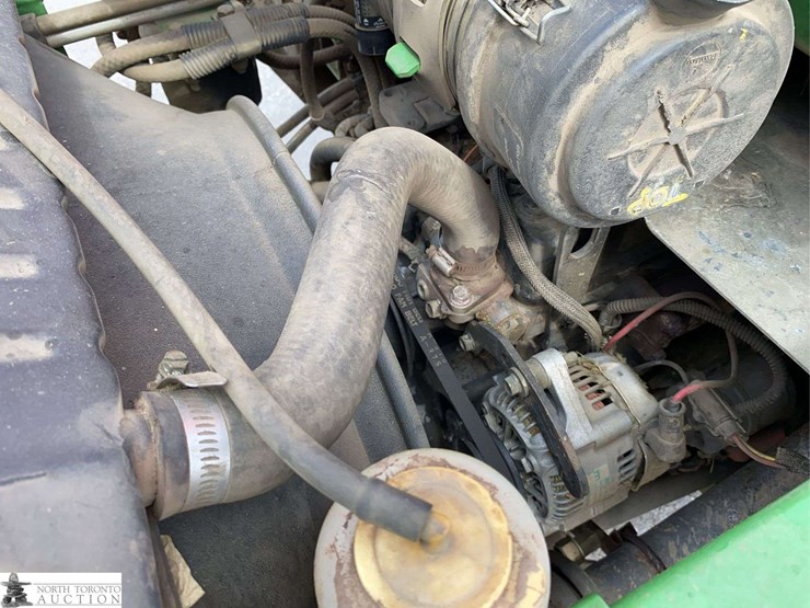 2010-john-deere-1445-image-21
