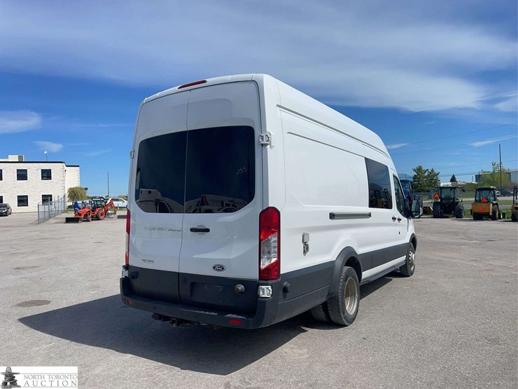 2016-ford-transit-image-5