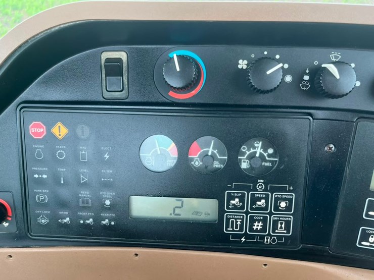 john-deere-8300-image-21