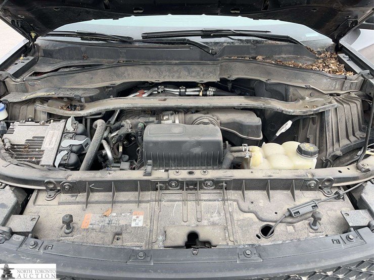 2020-ford-explorer-image-8