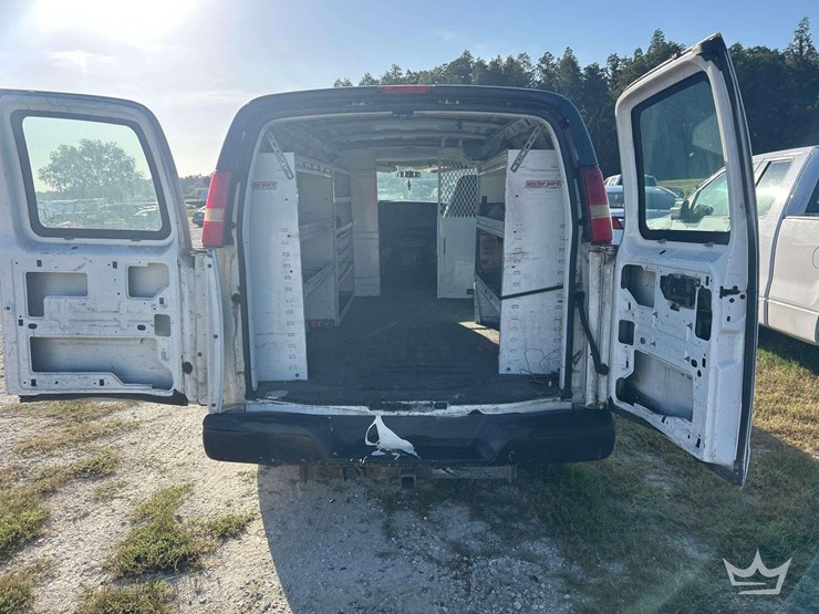 2007-chevrolet-express-2500-image-18