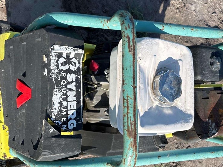 2022-ammann-apr-40-60-ho-vibratory-reversible-plate-compactor-image-10