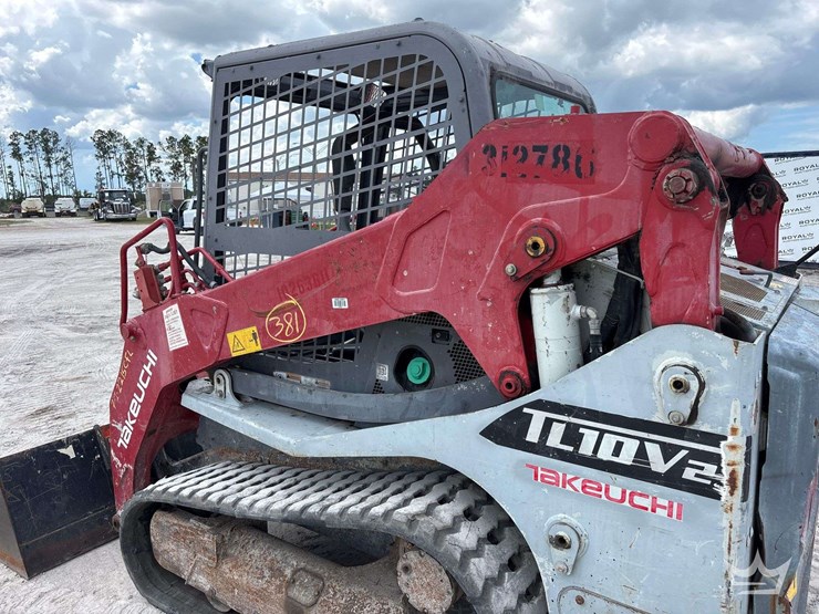 2019-takeuchi-tl10v2-image-13