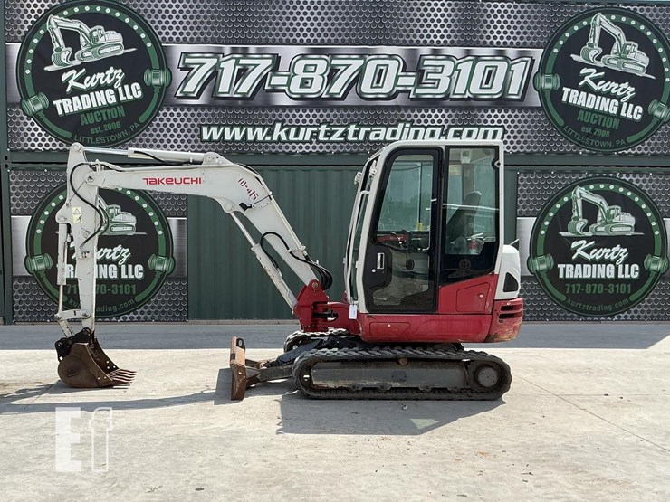 2020-takeuchi-tb240-image-1