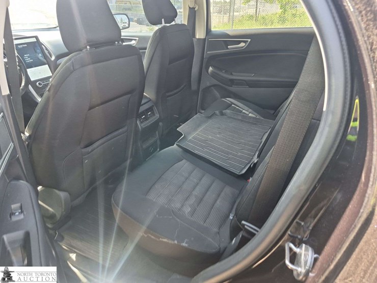 2021-ford-edge-image-20