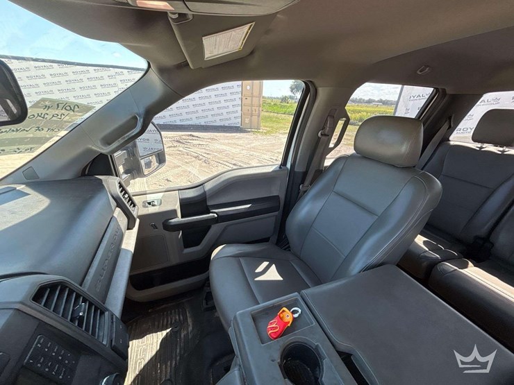 2017-ford-f250-image-15
