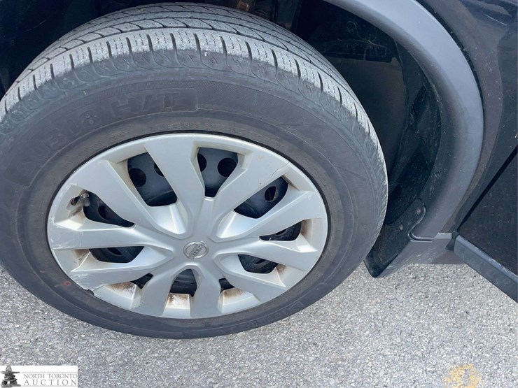 2014-nissan-rogue-image-25