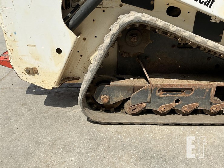2017-bobcat-mt85-image-10