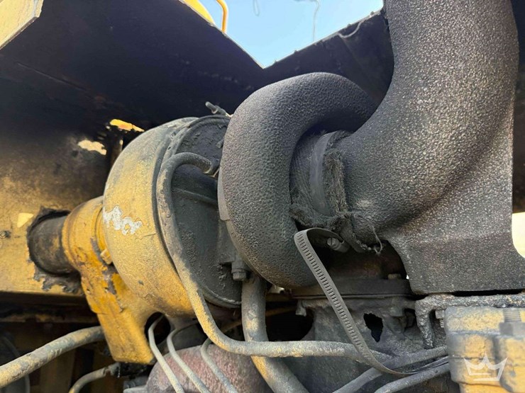 1965-caterpillar-966b-image-9