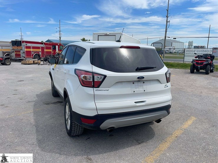2017-ford-escape-image-7