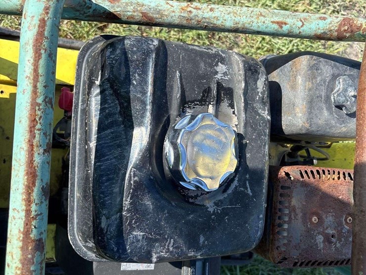 2022-ammann-apr-40-60-ho-vibratory-reversible-plate-compactor-image-24