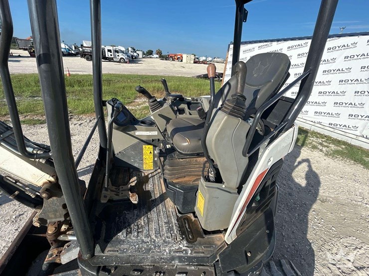 2021-bobcat-e26-image-15