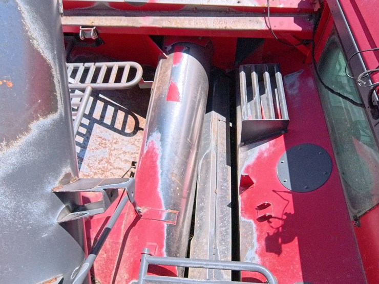 2012-massey-ferguson-9520-image-113