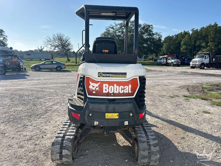 2021-bobcat-e26-image-19