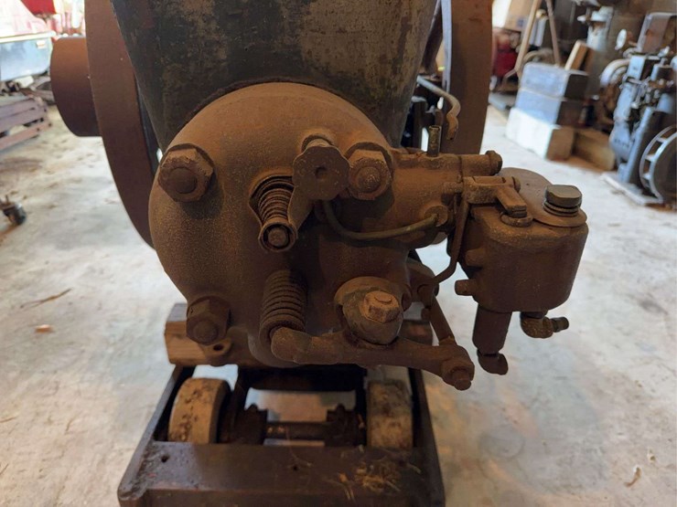 fairbanks-z-6-hp-engine-image-8