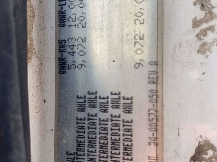 1996-freightliner-fl112-image-33