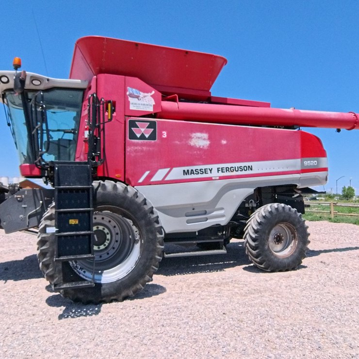 2012 MASSEY-FERGUSON 9520