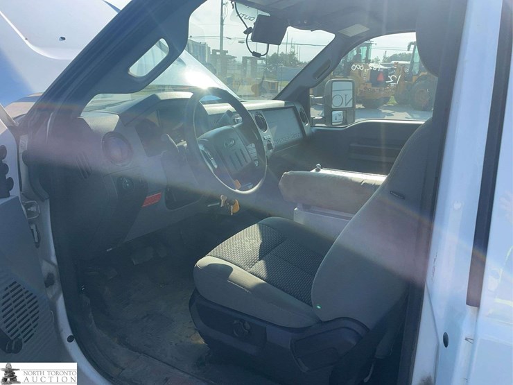 2012-ford-f350-image-11