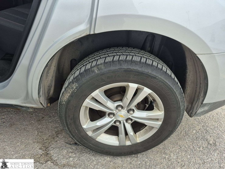 2014-chevrolet-equinox-image-24