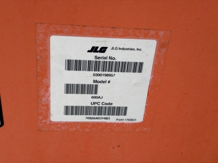 2016-jlg-600aj-image-9