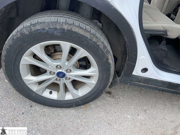 2017-ford-escape-image-22