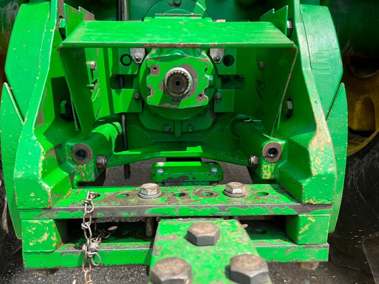john-deere-8330-image-47