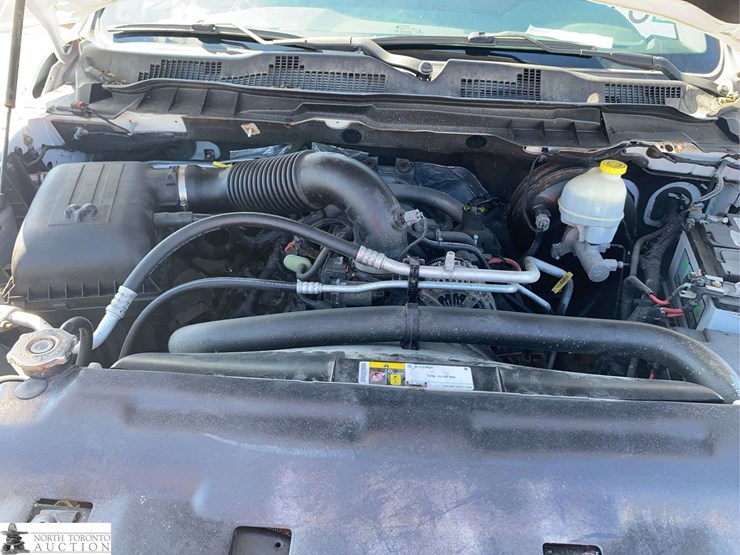 2016-dodge-1500-image-10
