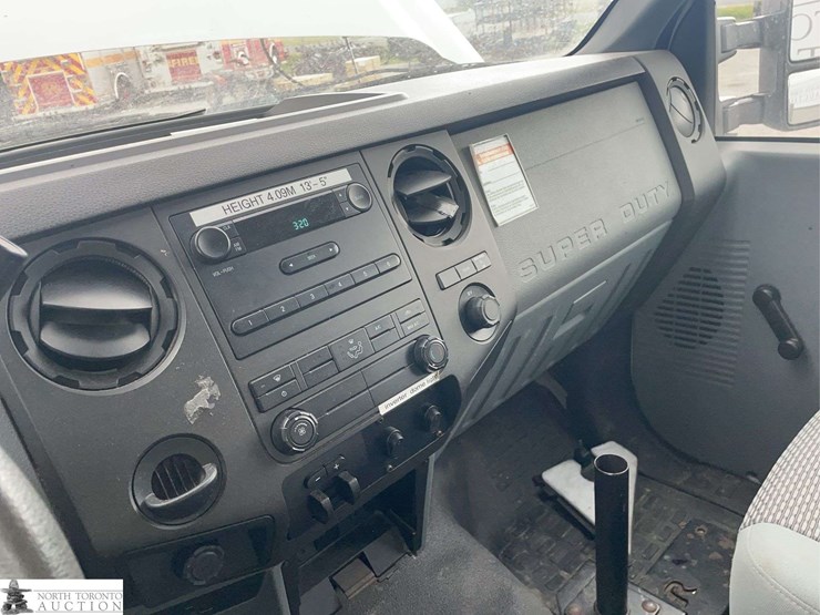 2012-ford-f550-image-13