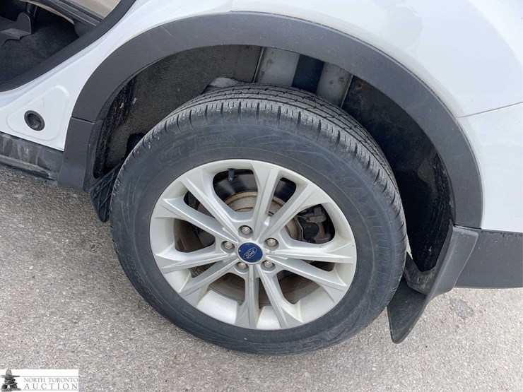 2017-ford-escape-image-23